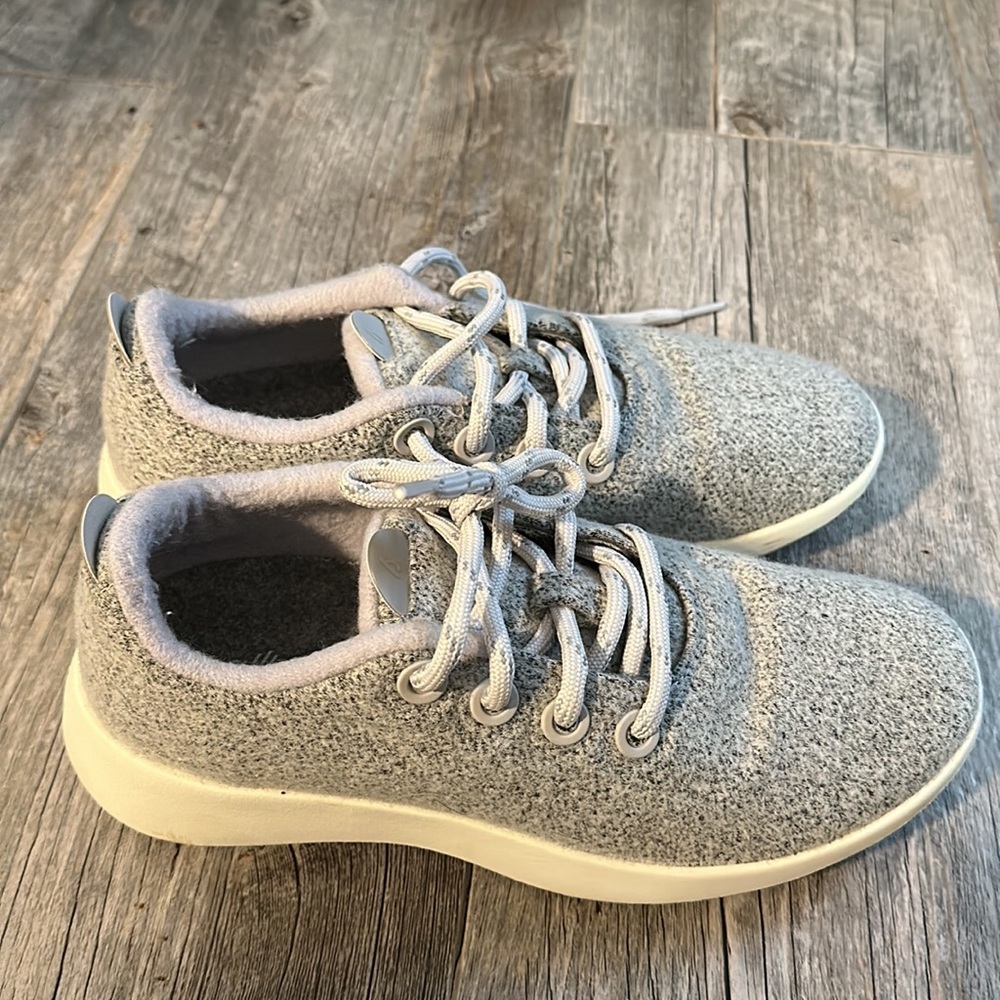 Wool grey all birds